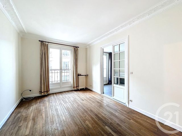 Appartement F2 à vendre - 2 pièces - 50.5 m2 - PARIS - 75014 - ILE-DE-FRANCE - Century 21 Porte D'Orléans